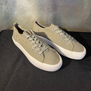 H&M Women Olive Green Canvas Low Top Platform Sneakers Ribbed Sole Size 38/7-7.5